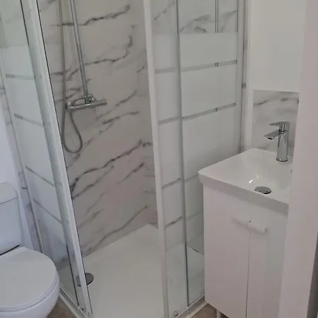 Lady Rose - 7 Privatives & Climatisees - Nimes Prázdninový dům