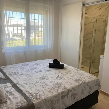 Lady Rose - 7 Privatives & Climatisees - Nimes * Caissargues