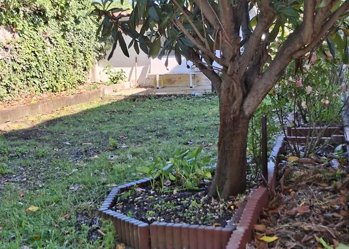 Casa de Férias Lady Rose Nimes Special Offer For Business Travelers Large 7 Bedroom House And 7 Bathrooms